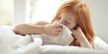 Çocuklarda belirtileri COVID-19'a benzeyen süper grip