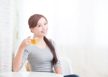 5 maddede ağız sağlığı açısından yeşil çayın faydaları