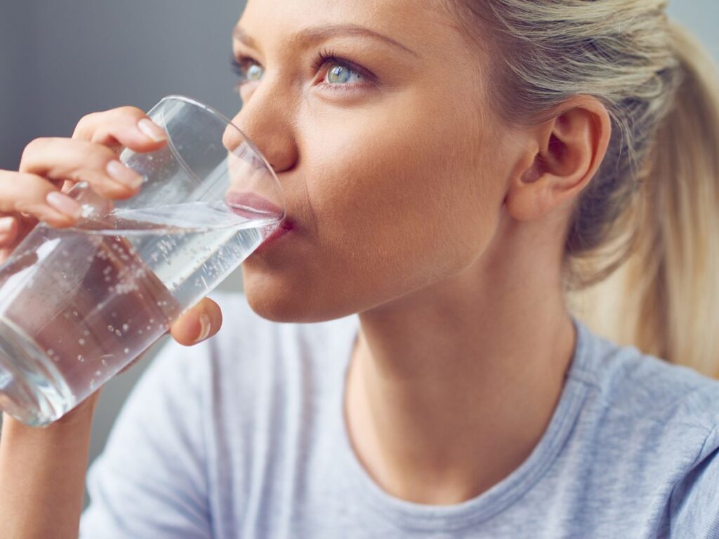 Su diyeti horlama tedavisinde kullanılan yöntemler arasında yer alıyor. 