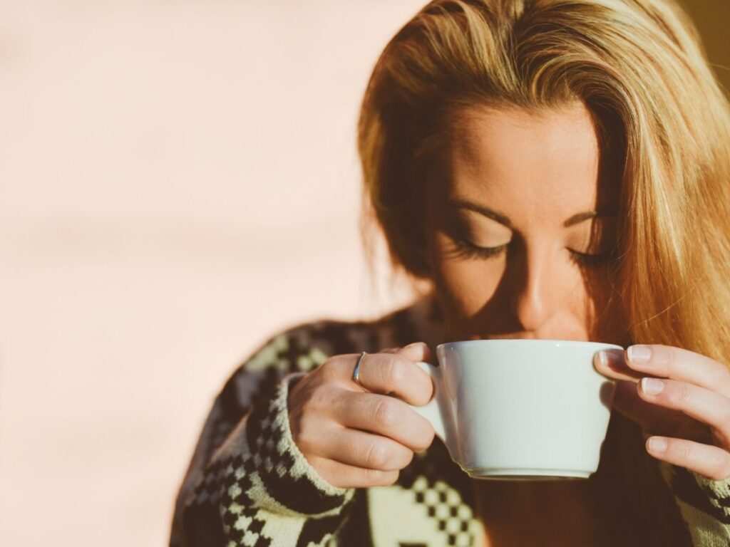 Ramazanda sindirim sorunları yaşamamak için çay ve kahve gini kafein, tein içeren içecekleri kısıtlamanız öneriliyor.